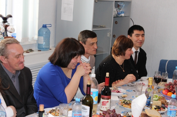 Весёлый час