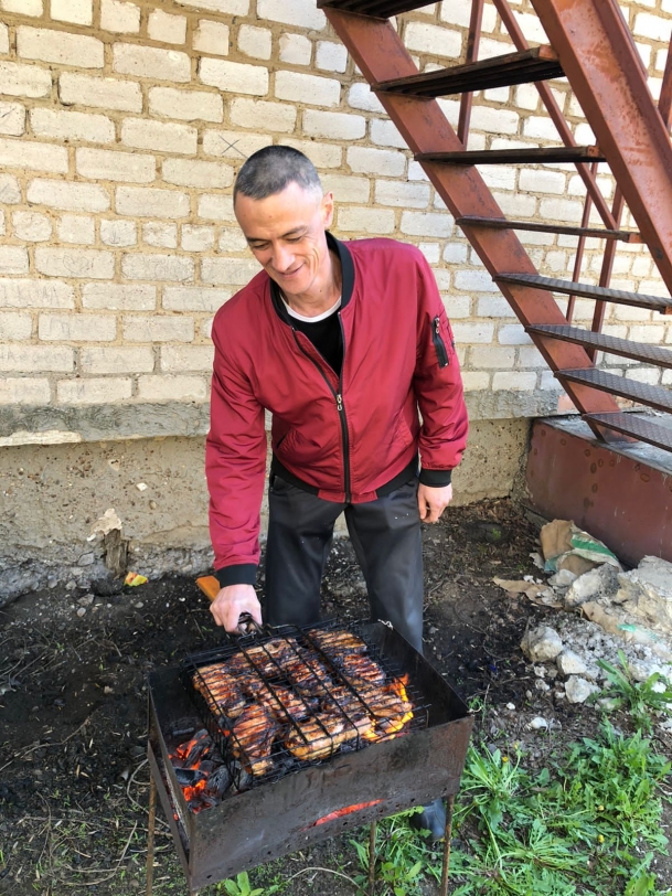 Шашлычок жарим!