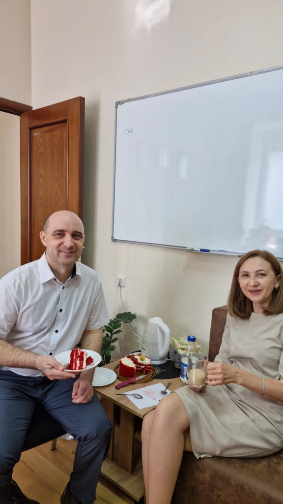 Адвокаты Карамышев Р.М. и Садыкова А.Р., май 2025 года